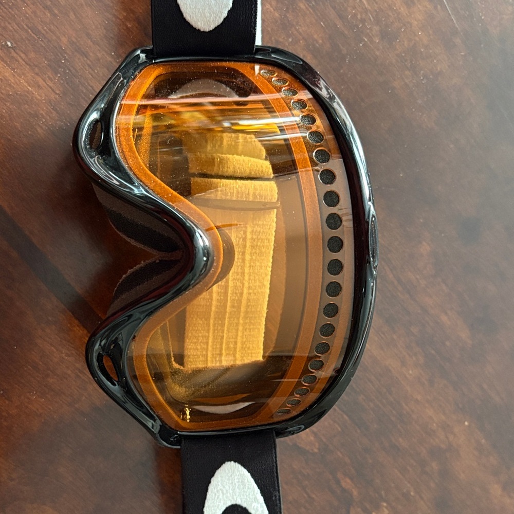 Oakley Unisex Glasses - Black and Orange